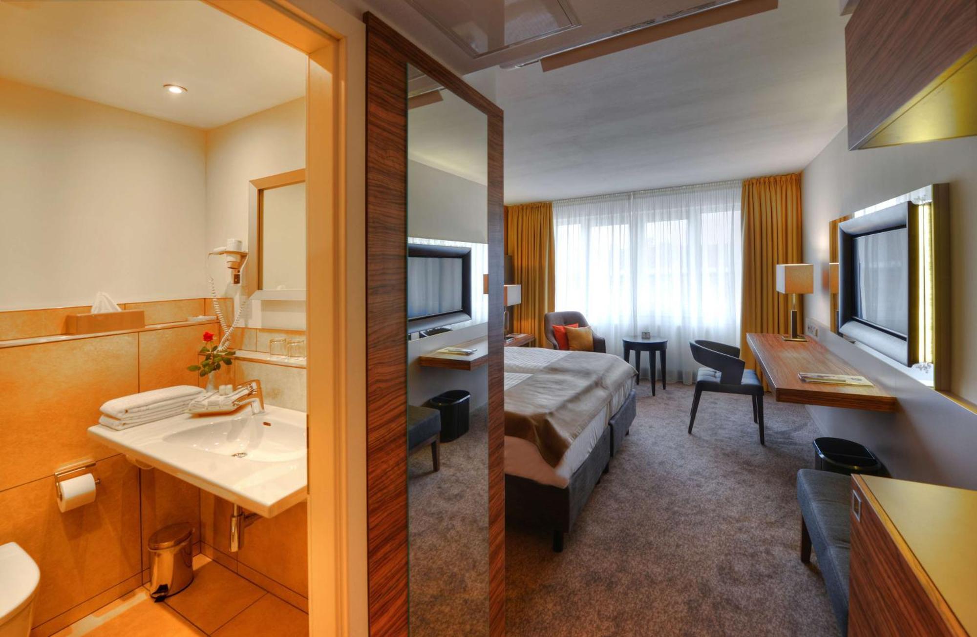 Best Western Plus Delta Park Hotel MHG Dış mekan fotoğraf